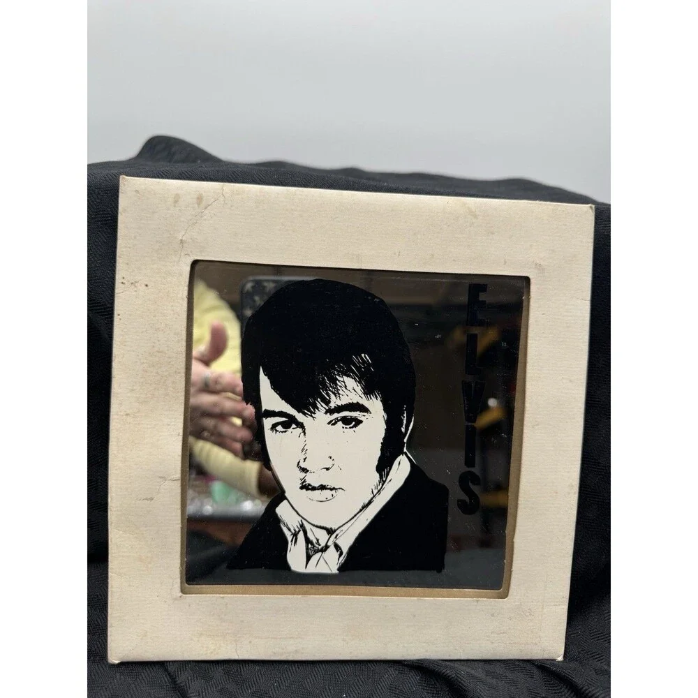 VINTAGE ELVIS PRESLEY 1970'S 8